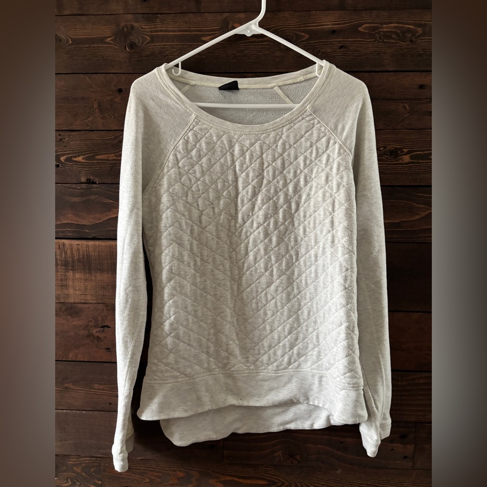 32 Degree sweater